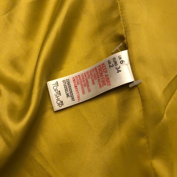 NW Topshop faux fur vest last day - Picture 3 of 5